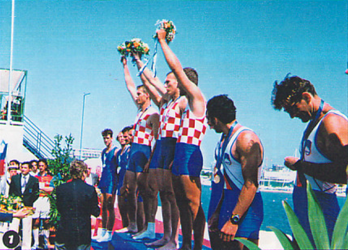 Hrvoje Telišman(Trešnjevka) i Danijel Bajlo(Jadran - Zadar) nakon osvajanja srebrne medalje na MI u Bariju 1997.